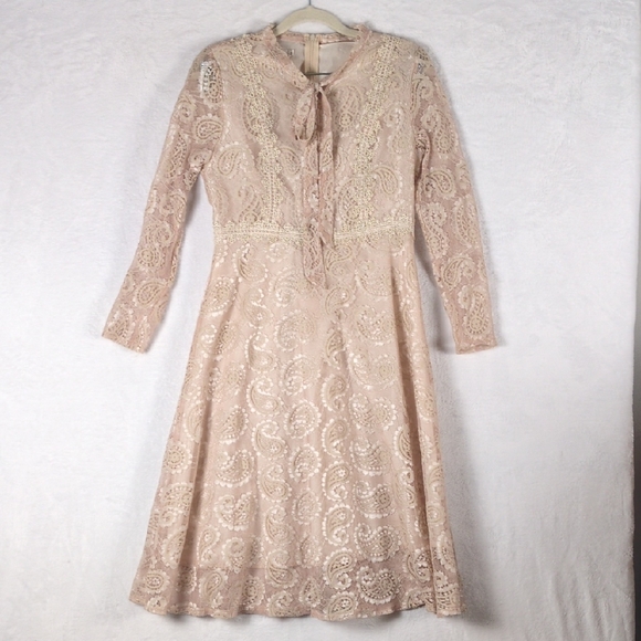 Hui Mei Women's Light Pink Lace Paisley Long Sleeve Elegant‎ Dress Size M - Picture 1 of 9